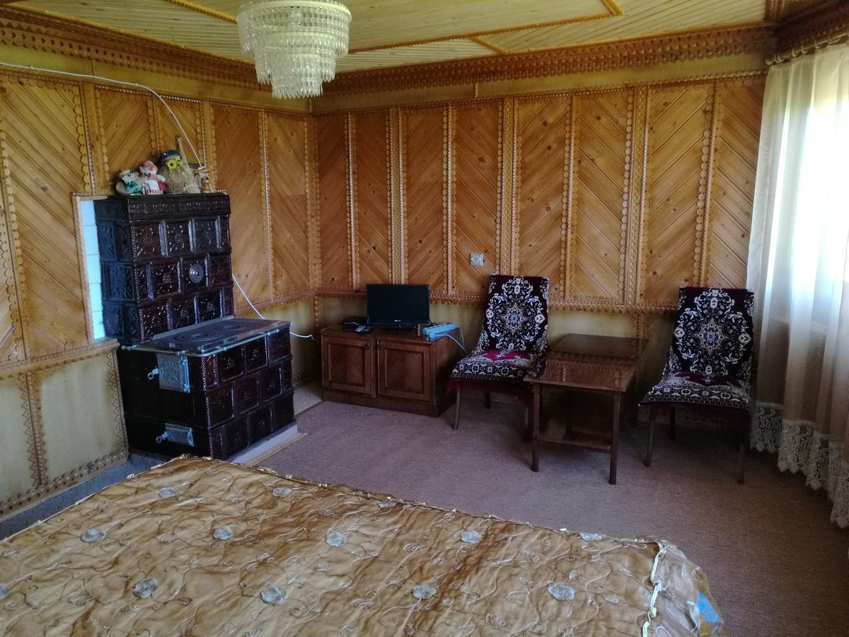 Villa Gutsulska Oselya à Krivopol'ye Extérieur photo