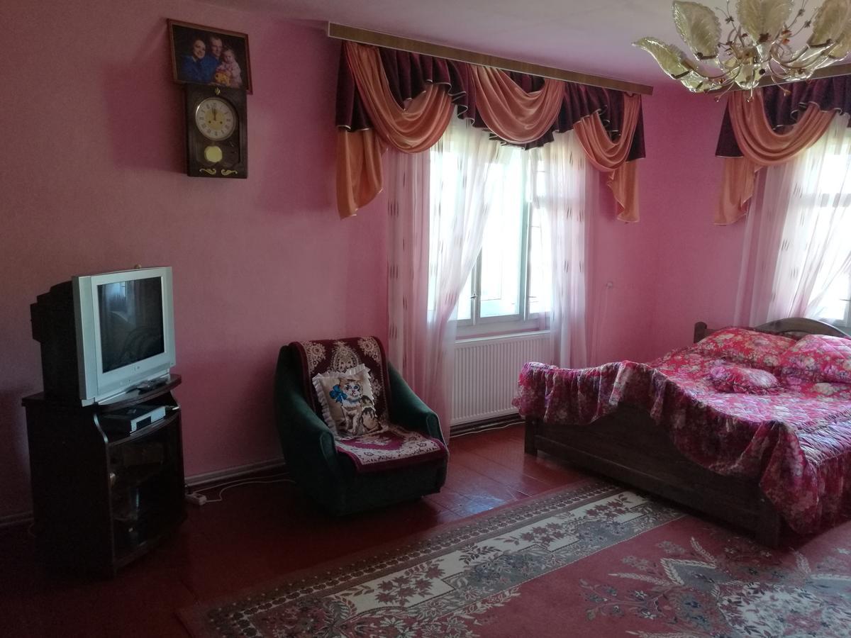 Villa Gutsulska Oselya à Krivopol'ye Extérieur photo