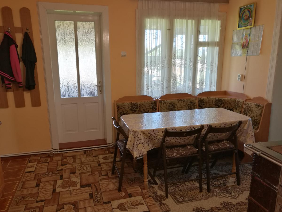 Villa Gutsulska Oselya à Krivopol'ye Extérieur photo