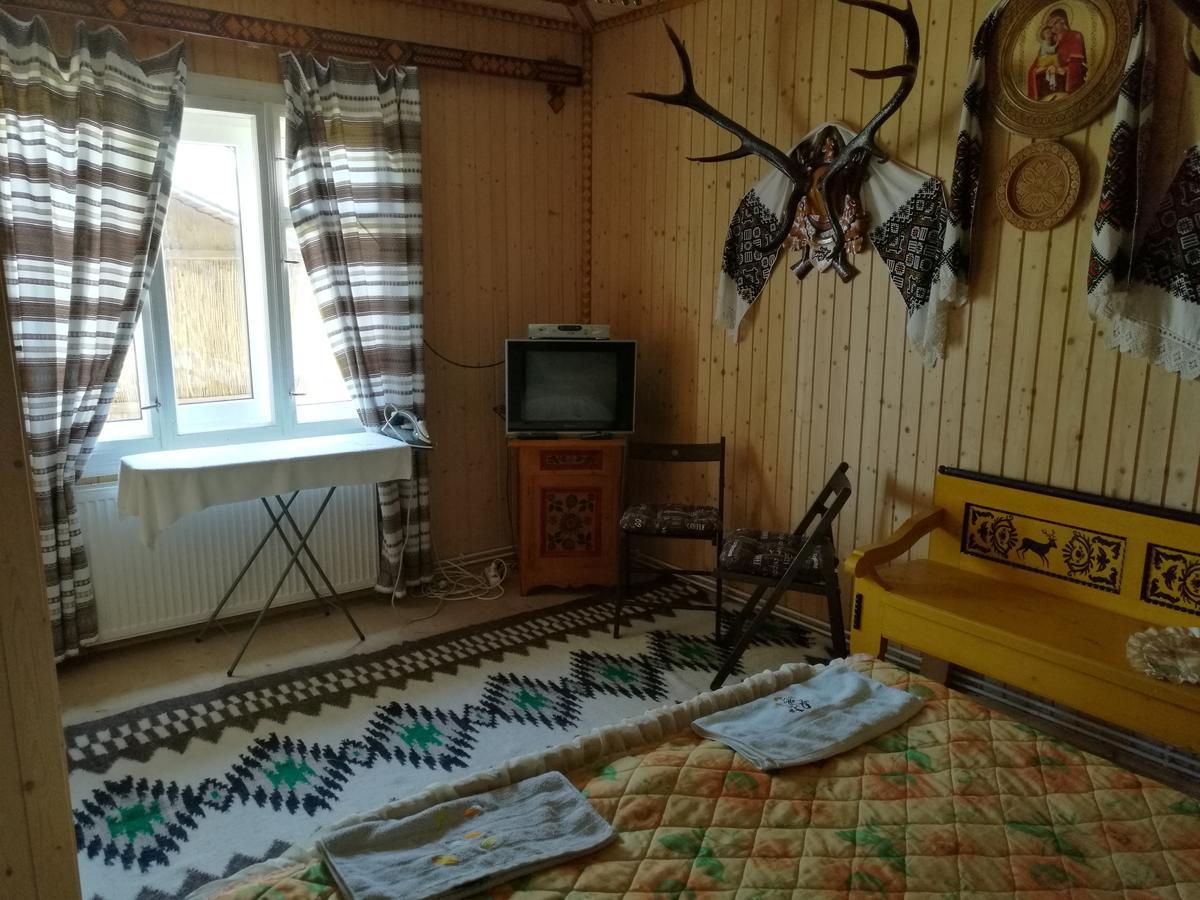 Villa Gutsulska Oselya à Krivopol'ye Extérieur photo