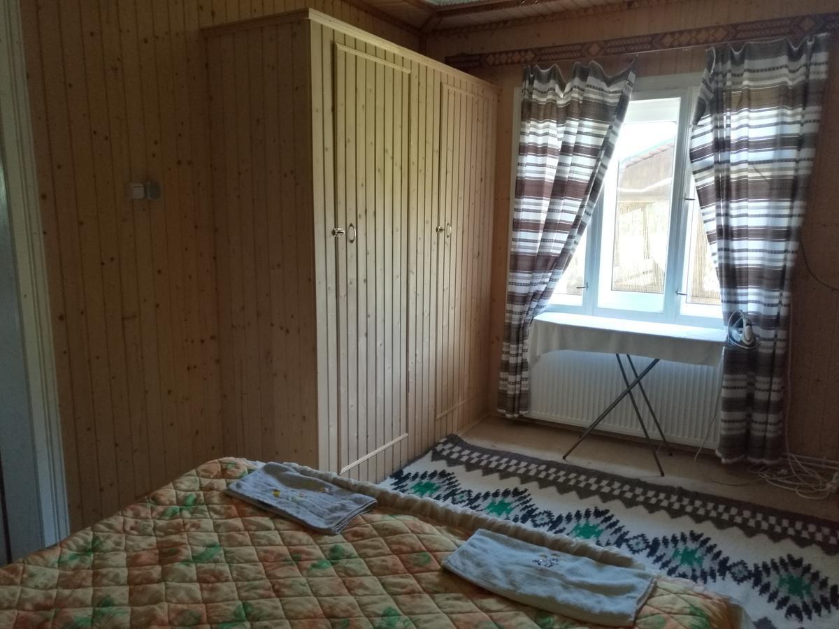 Villa Gutsulska Oselya à Krivopol'ye Extérieur photo